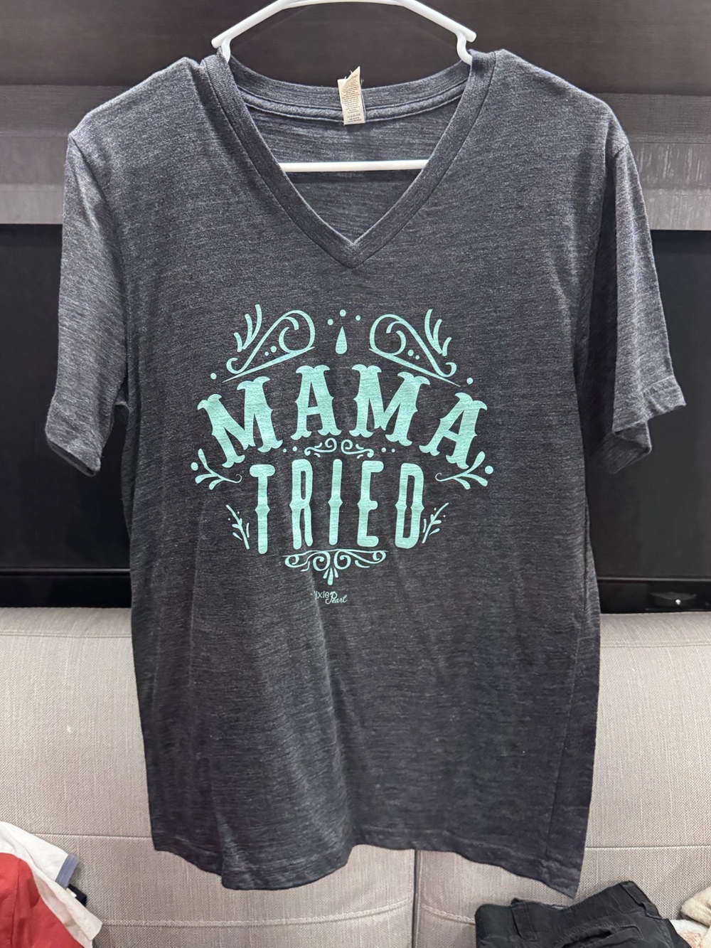 Bella Canvas Mama Tried Graphic Tee Women’s Medium Gray V Neck Casual Western